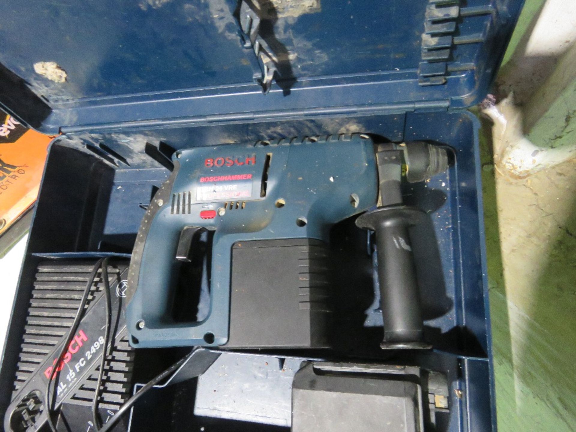 BOSCH 24VOLT SD PLUS BATTERY DRILL. - Image 2 of 2