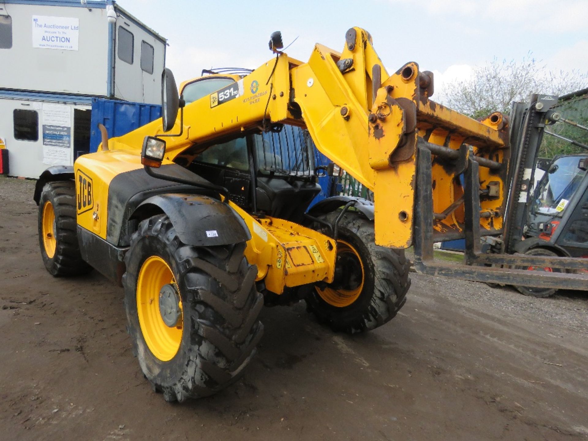 JCB 531-70 TELEHANDLER YEAR 20O7 BUILD, TURBO ENGINE. REG:NK07 HTA WITH V5. ONE PREVIOUS REC KEEPER - Image 2 of 17