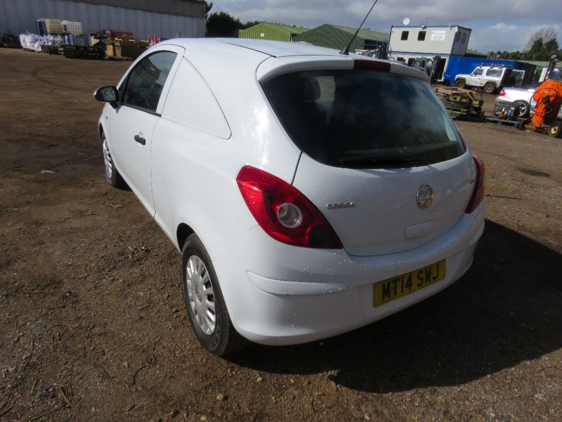 VAUXHALL CORSA CDDT VAN REG:MT14 SWJ. WITH V5 AND MOT UNTIL 17/12/24. SPARE KEYS. RECENTLY SERVICED - Image 3 of 8