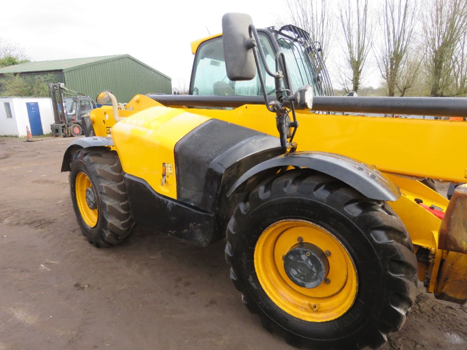 JCB 540-140 TELEHANDLER REG:RV17 YGT WITH V5. 14METRE REACH, 4 TONNE LIFT, 9676 REC HOURS. OWNED FRO - Image 4 of 14