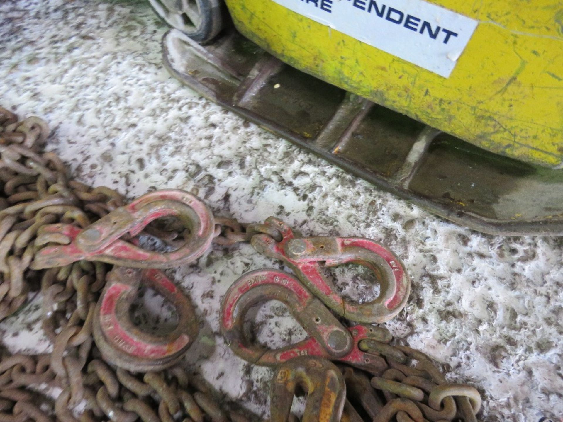 4 LEGGED LIFTING CHAINS WITH SHORTENERS, 19FT OVERALL LENGTH APPROX. - Image 4 of 4