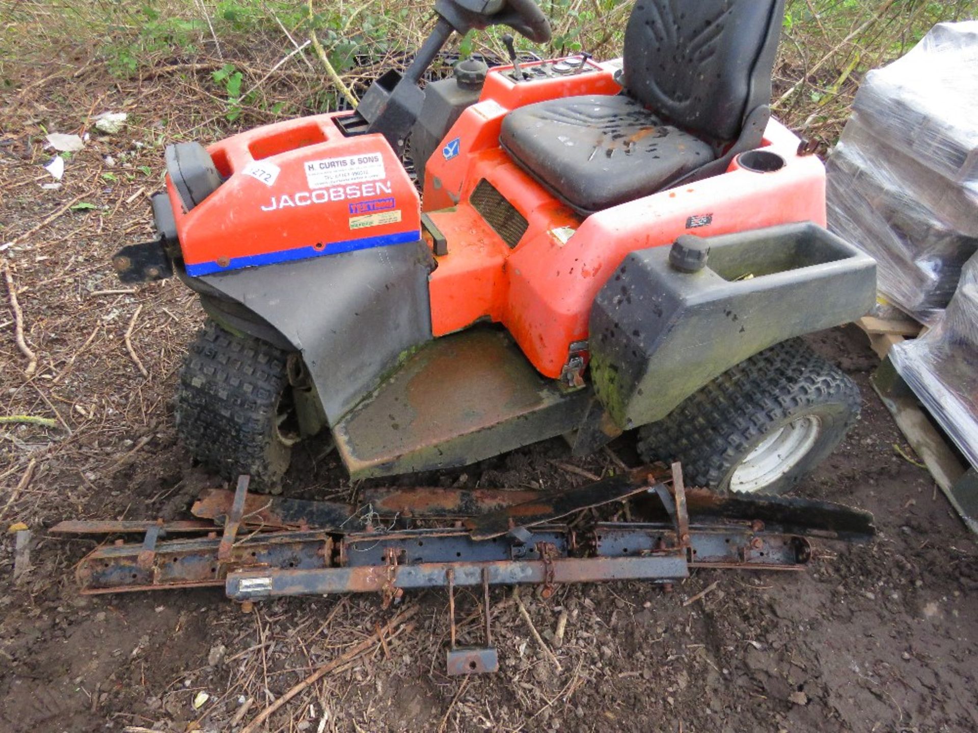 JACOBSEN THREE WHEEL RIDE ON BUNKER RAKE, KUBOTA 3 CYLINDER ENGINE.....THIS LOT IS SOLD UNDER THE AU