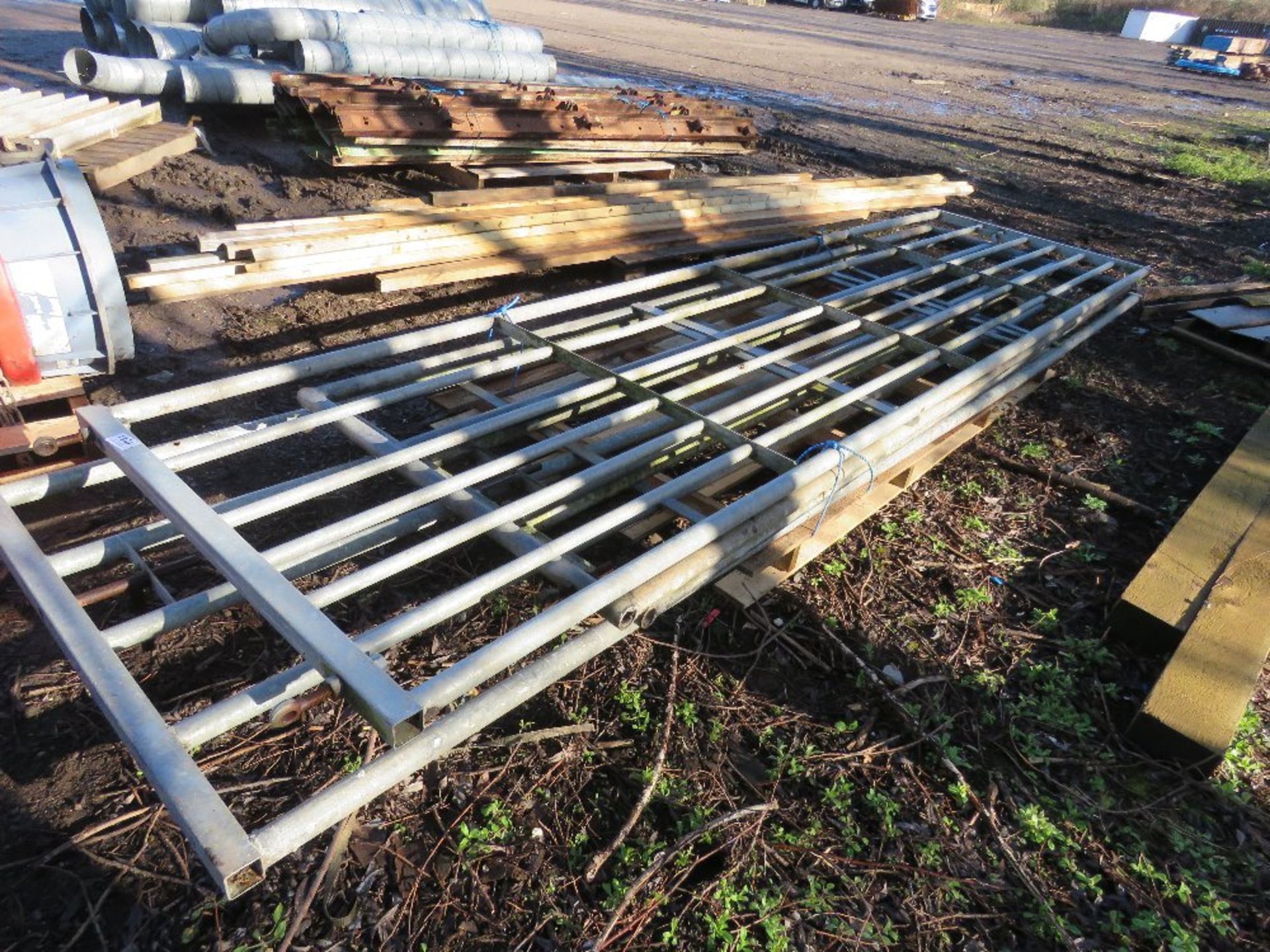 4NO GALVANISED FIELD GATES 12-16FT WIDTH APPROX. THIS LOT IS SOLD UNDER THE AUCTIONEERS MARGIN SC - Image 2 of 6