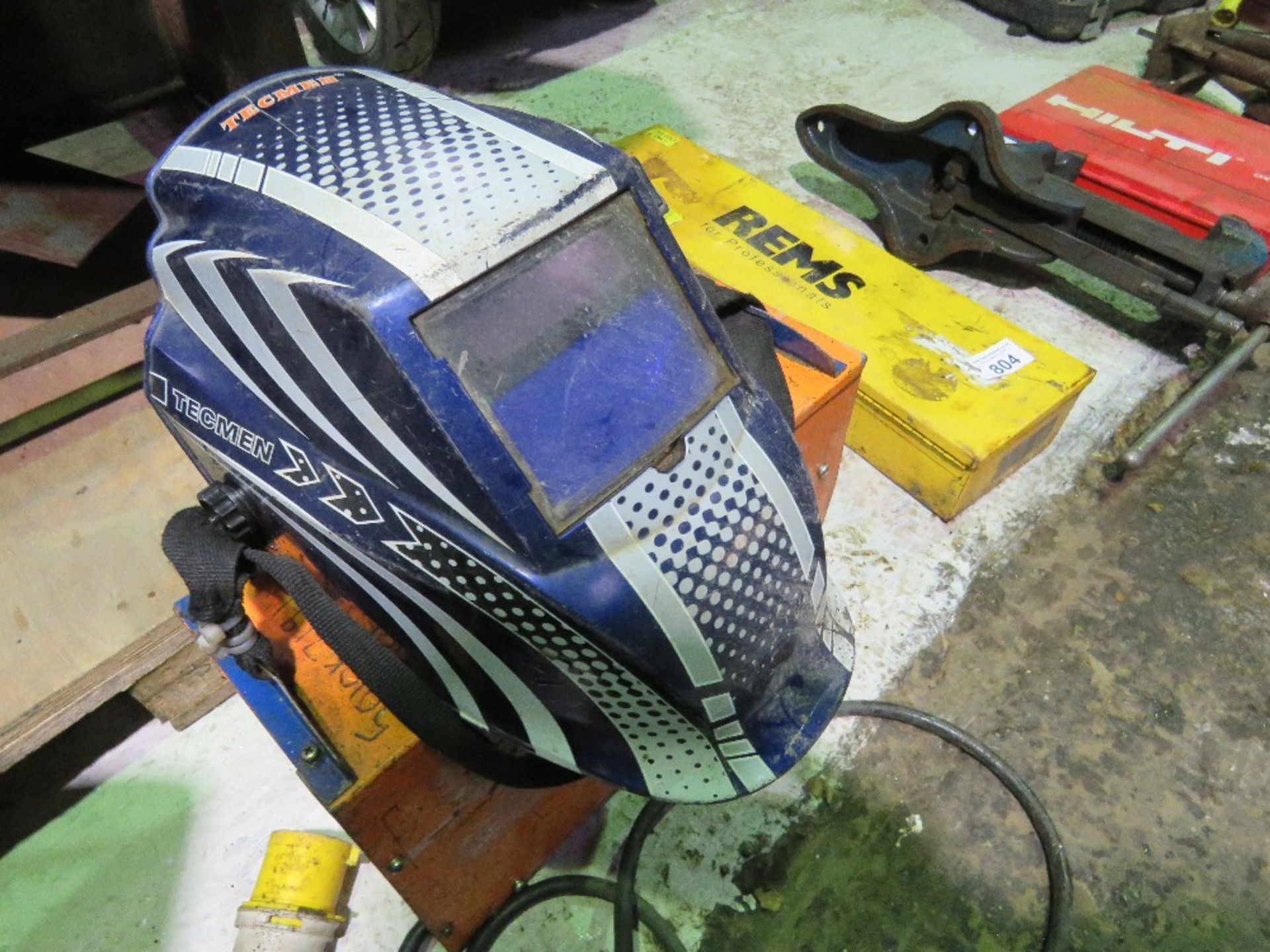 NEWARC R1500 INVERTER WEDLER PLUS HELMET. - Image 2 of 4