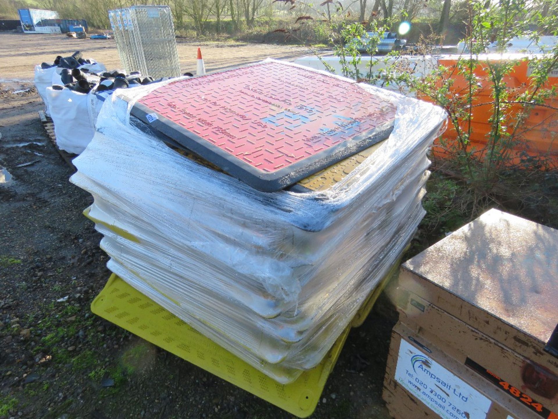 LARGE QUANTITY OF GRP CROSSING PLATES / KERB RAMPS.. SOURCED FROM COMPANY LIQUIDATION. - Image 2 of 5