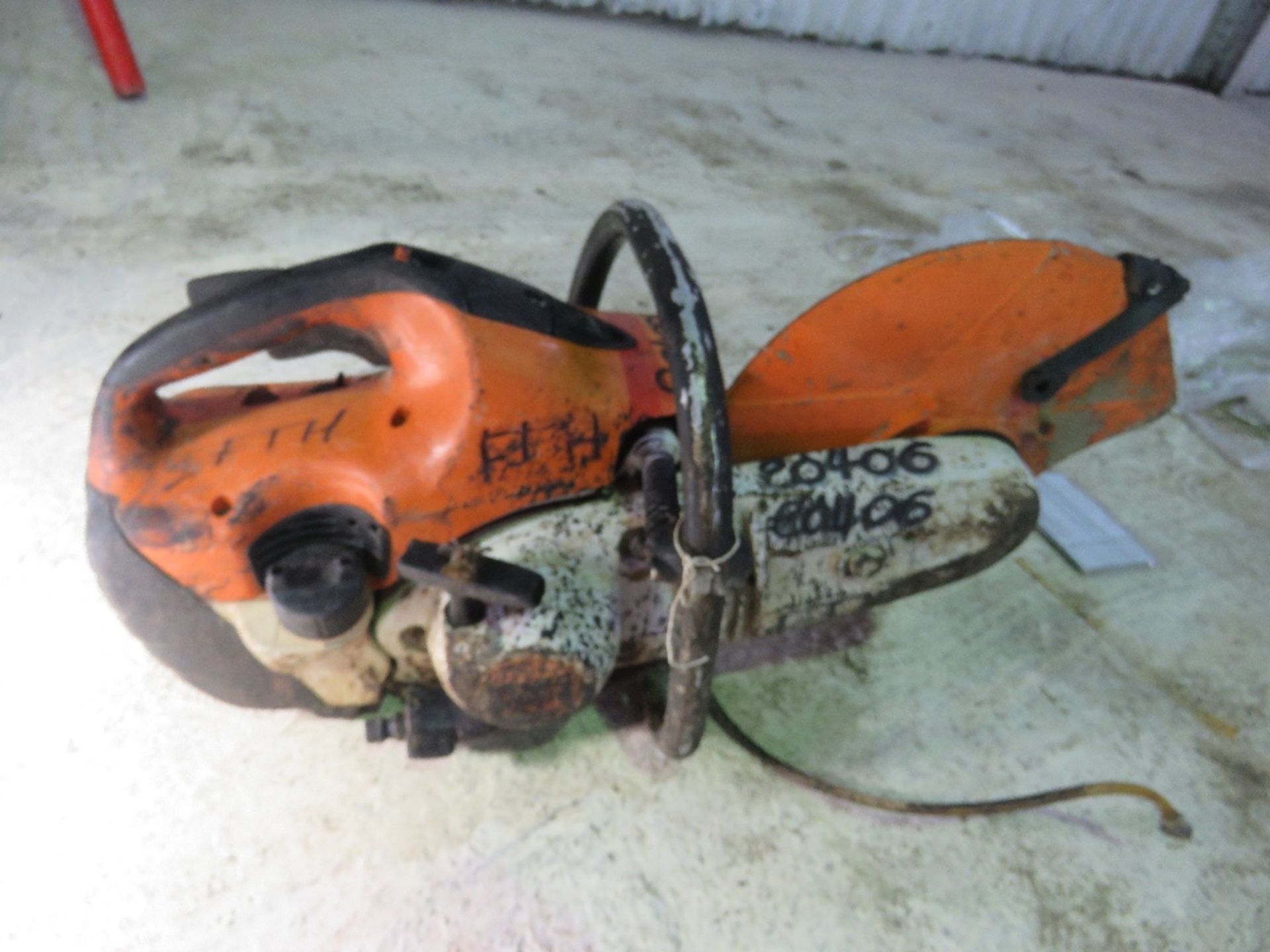 STIHL TS410 PETROL ENGINED CUT OFF SAW. - Bild 3 aus 3