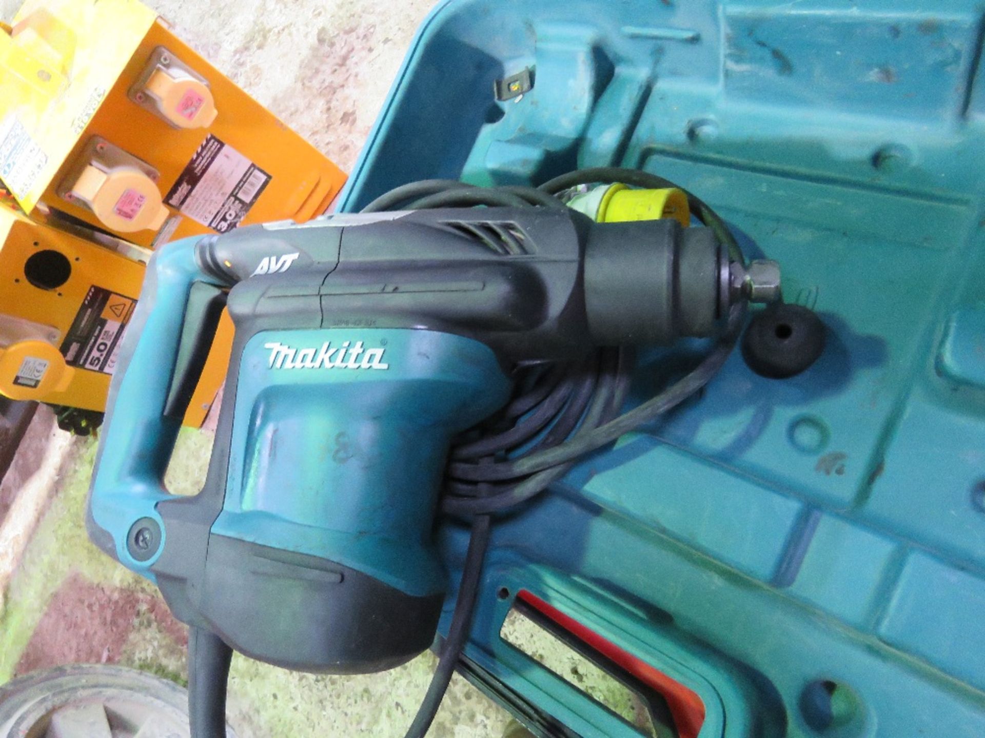 2NO DRILLS FOR SPARES/REPAIR: MAKITA AND HILTI. - Image 2 of 6