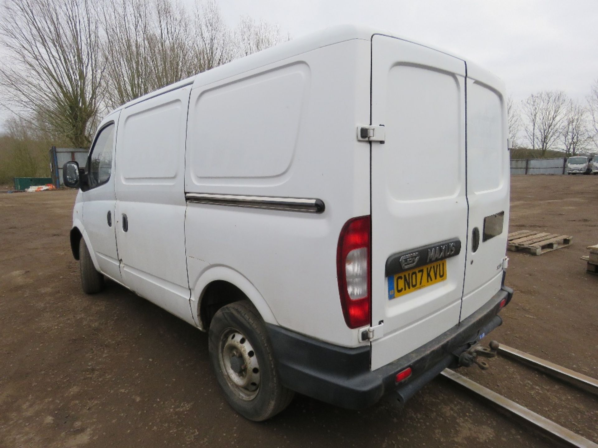 LDV MAXUS PANEL VAN REG:CN07 KVU. WITH V5. MOT RECENTLY EXPIRED (02/02/24) 131,921 REC MILES. DIREC - Image 5 of 12