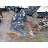 RHINOX 1.2M WIDTH EXCAVATOR MOUNTED RIDDLE BUCKET ON 65MM PINS, LITTLE USED. BEING SOLD AS SURPLUS T