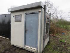 PORTAKABIN STYLE JACKLEGGED PORTABLE SITE OFFICE 8FT X 9FT APPROX.. SOURCED FROM COMPANY LIQUIDATION
