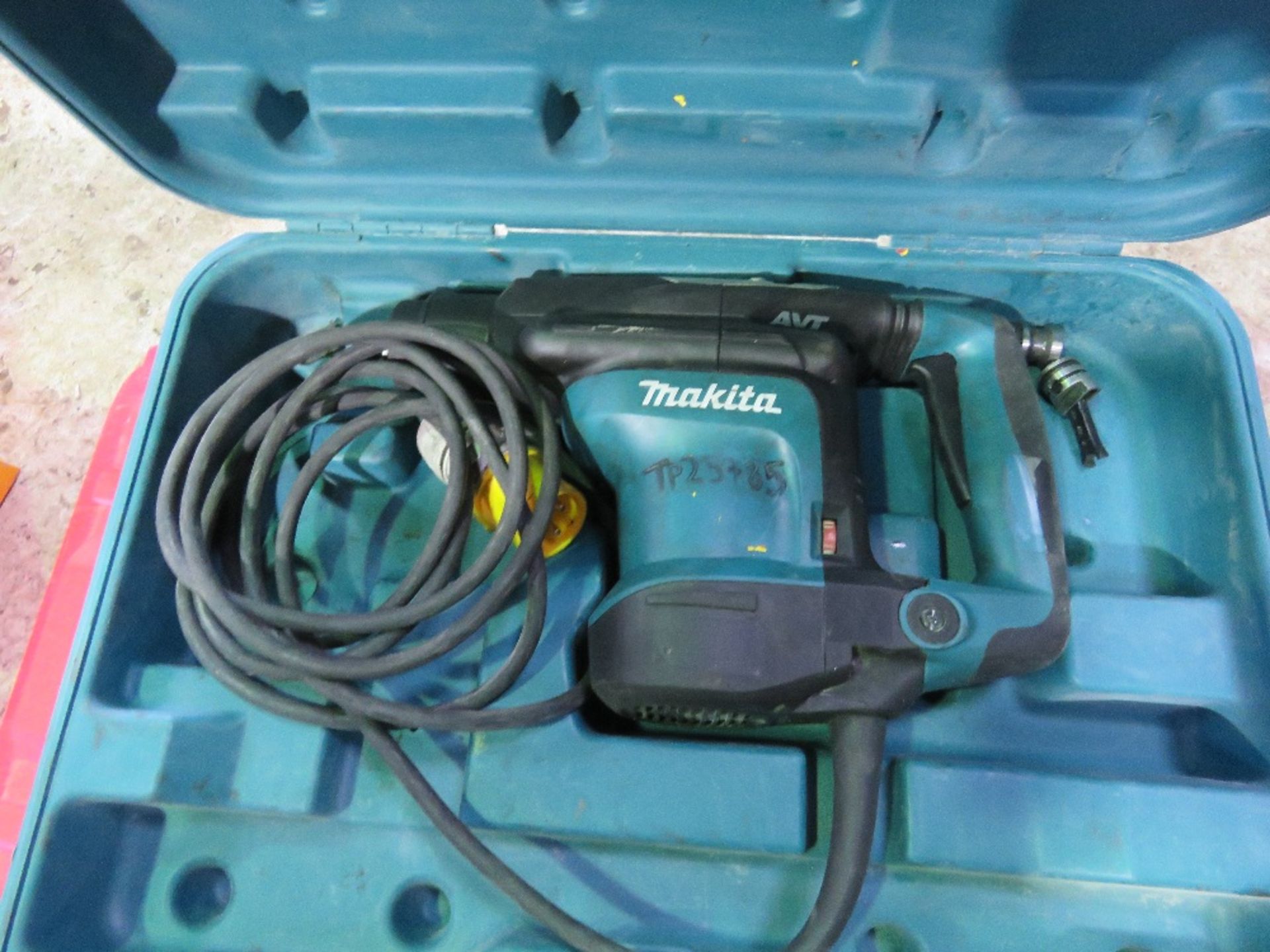 2NO DRILLS FOR SPARES/REPAIR: MAKITA AND HILTI.