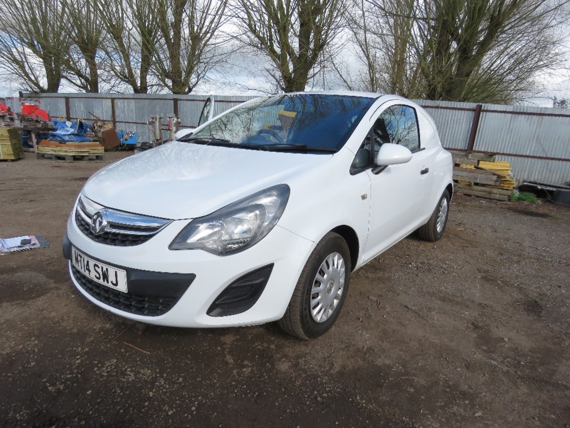 VAUXHALL CORSA CDDT VAN REG:MT14 SWJ. WITH V5 AND MOT UNTIL 17/12/24. SPARE KEYS. RECENTLY SERVICED