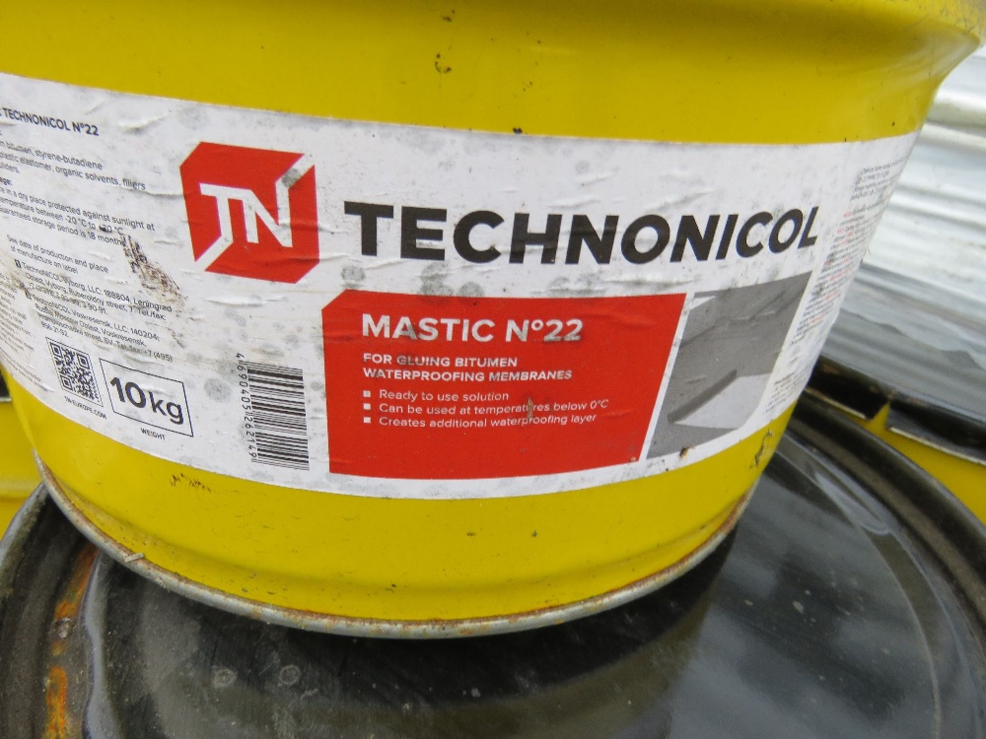 11NO TINS OF TECHNONICOL MASTIC 22 ROOFING COMPOUND. - Image 3 of 3
