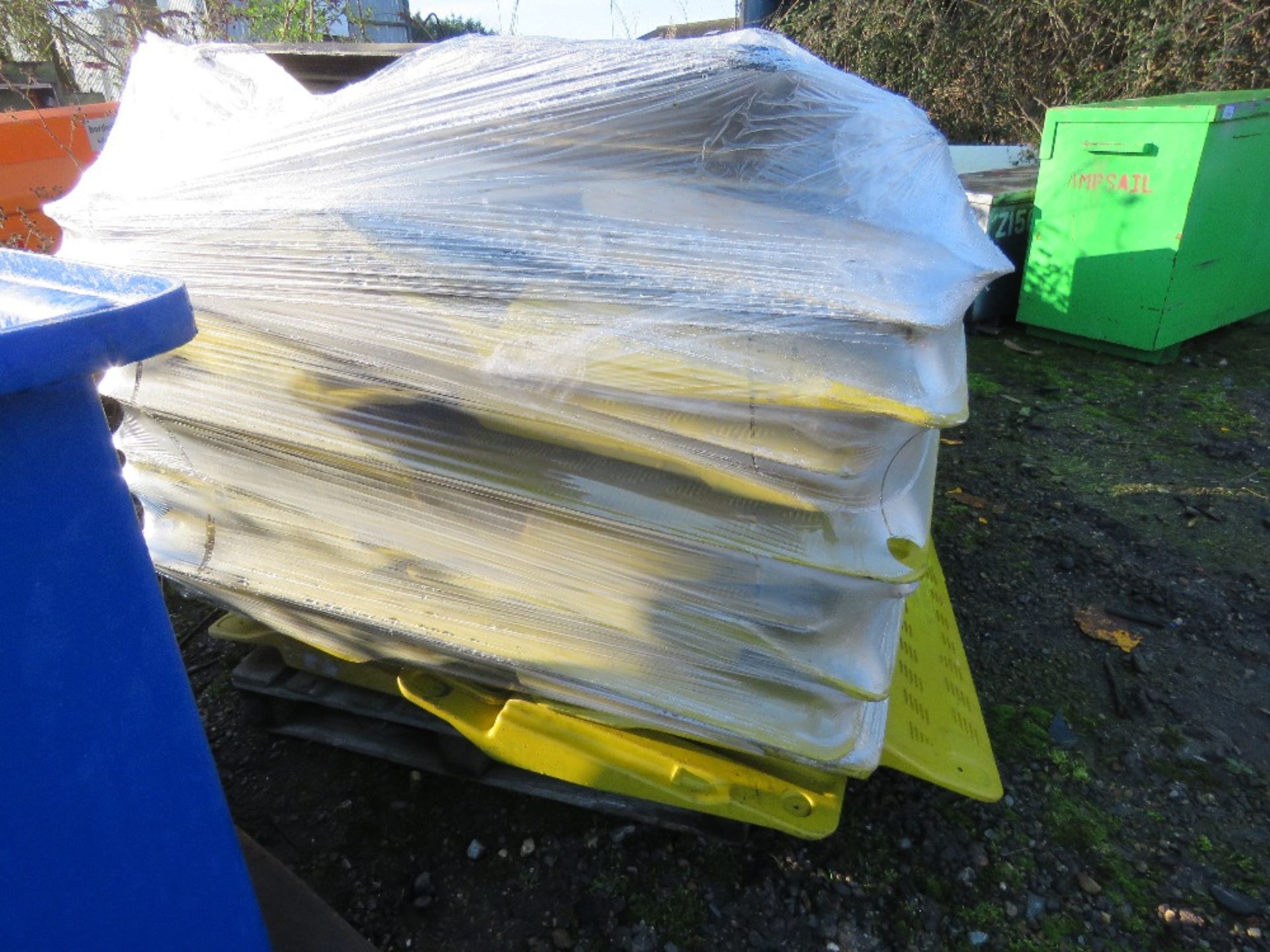 LARGE QUANTITY OF GRP CROSSING PLATES / KERB RAMPS.. SOURCED FROM COMPANY LIQUIDATION. - Image 4 of 5