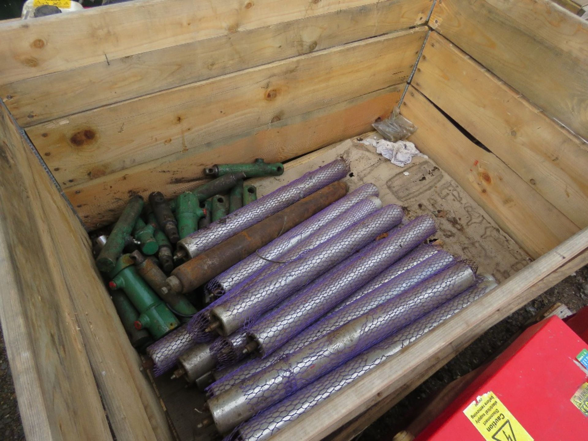 STILLAGE OF CYLINDER MOWER ROLLERS AND RAMS.