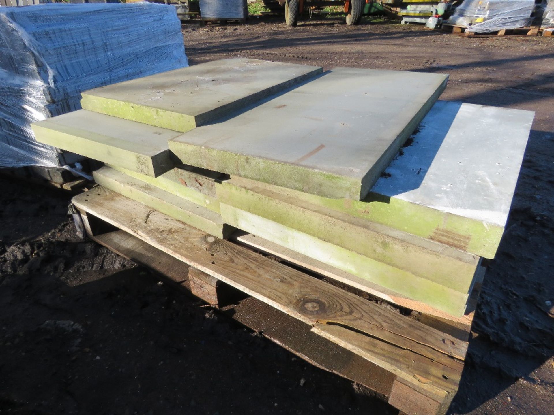 PALLET OF STONE EFFECT SLABS. - Image 3 of 4