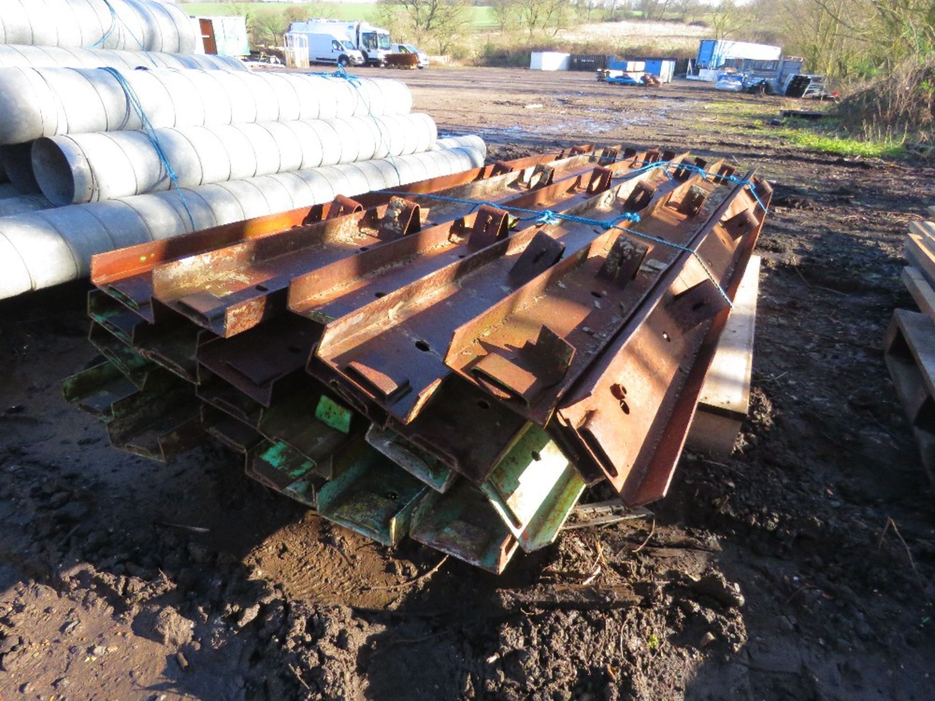 PALLET CONTAINING A LARGE QUANTITY OF 6" ROAD FORMS, 3M LENGTH APPROX. - Image 2 of 4