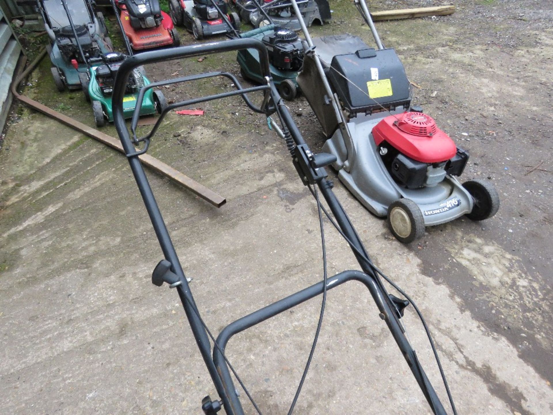 MOUNTFIELD PETROL ENGINED ROLLER LAWNMOWER , NO COLLECTOR. THIS LOT IS SOLD UNDER THE AUCTIONEERS M - Image 4 of 4