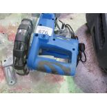 WICKES 240VOLT MITRE SAW, APPEARS LITTLE/UNUSED. THIS LOT IS SOLD UNDER THE AUCTIONEERS MARGIN SC