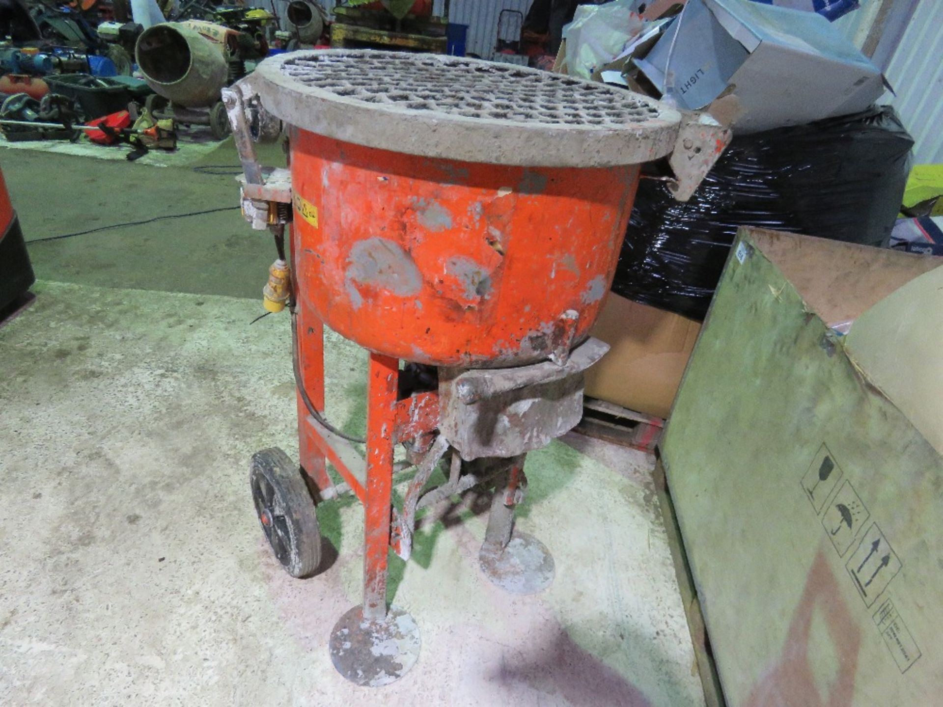 RESIN MIXER UNIT, 110VOLT ON WHEELED CHASSIS.