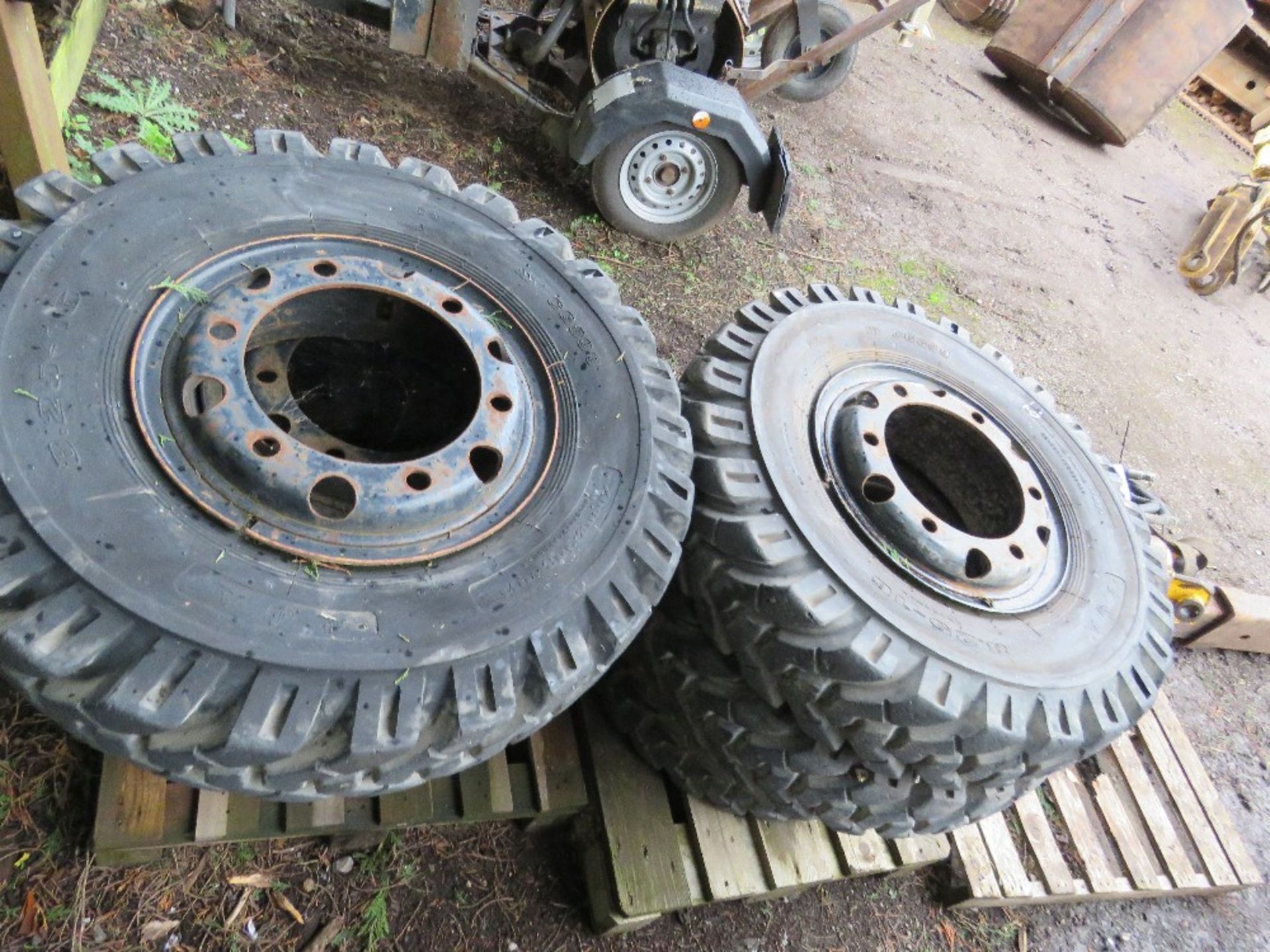 8NO WHEELS AND TYRES 8.25-16 SIZE ON 6 STUD RIMS. PREVIOUSLY USED ON WHEELED EXCAVATOR. THIS LOT - Image 4 of 4