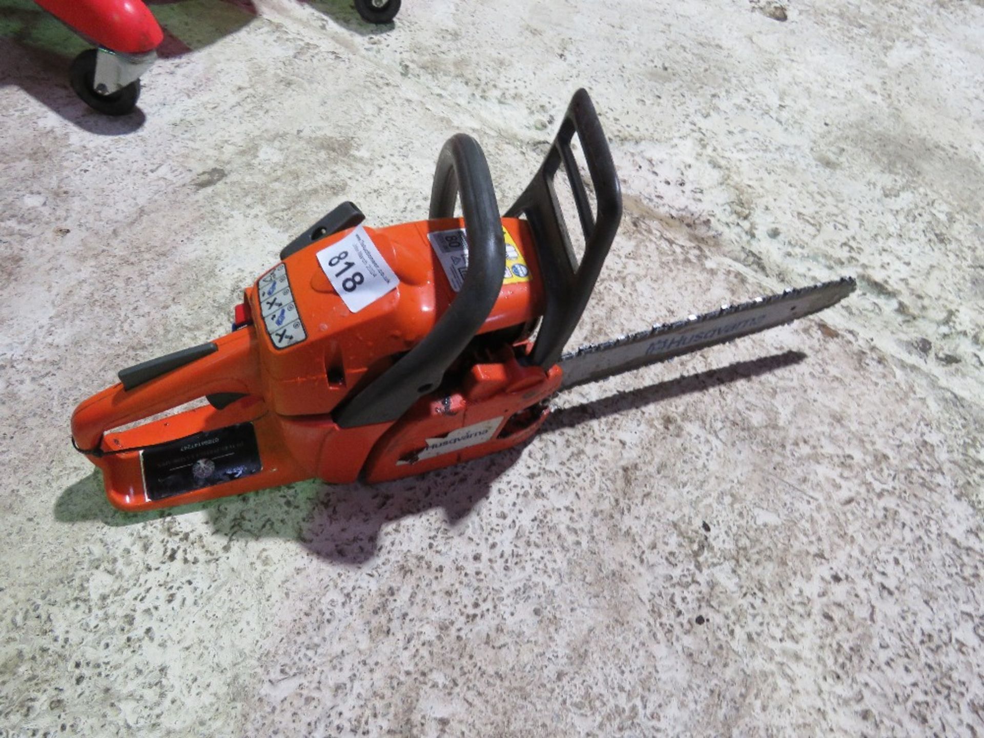 HUSQVARNA 120 PETROL CHAINSAW.....THIS LOT IS SOLD UNDER THE AUCTIONEERS MARGIN SCHEME, THEREFORE NO - Image 3 of 4