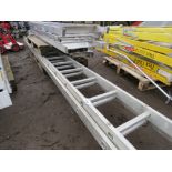 2 STAGE ALUMINIUM LADDER 13FT CLOSED LENGTH APPROX PLUS 3NO ALUMINIUM STEPS. THX8414,7435,7436,4295