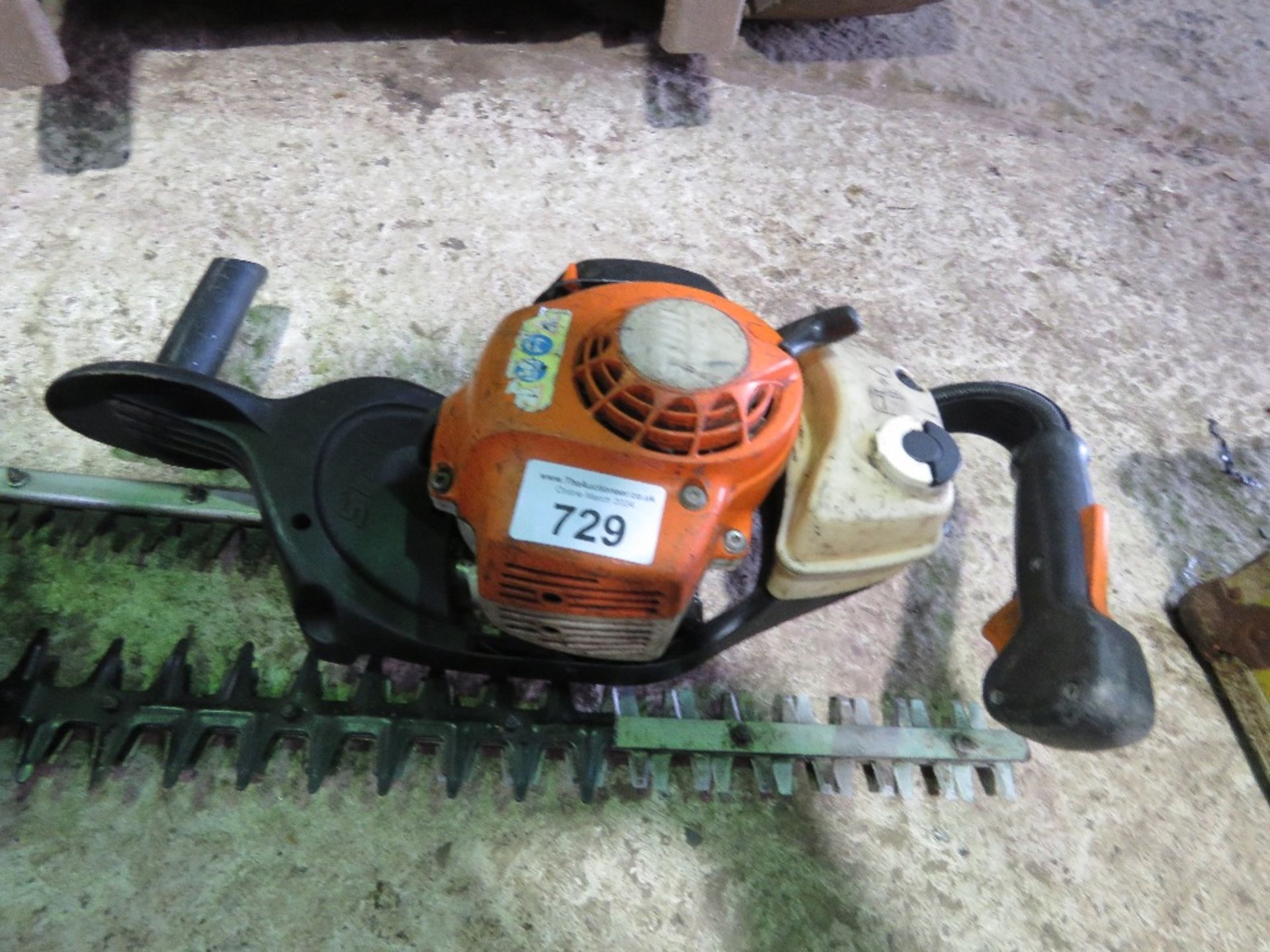 STIHL AND MAC PETROL HEDGE CUTTERS....THIS LOT IS SOLD UNDER THE AUCTIONEERS MARGIN SCHEME, THEREFOR - Image 4 of 5