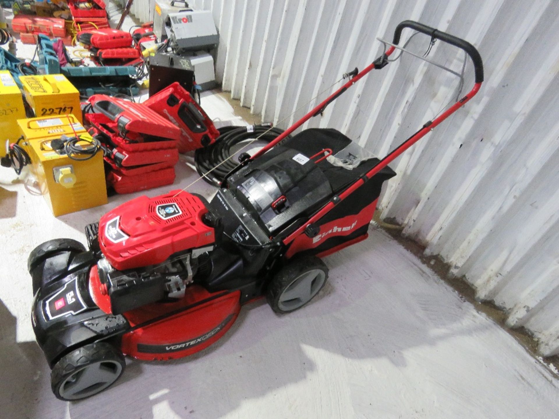 EINHELL HEAVY DUTY PETROL ENGINED MOWER WITH COLLECTOR, OWNER RETIRING. THIS LOT IS SOLD UNDER TH - Bild 2 aus 4