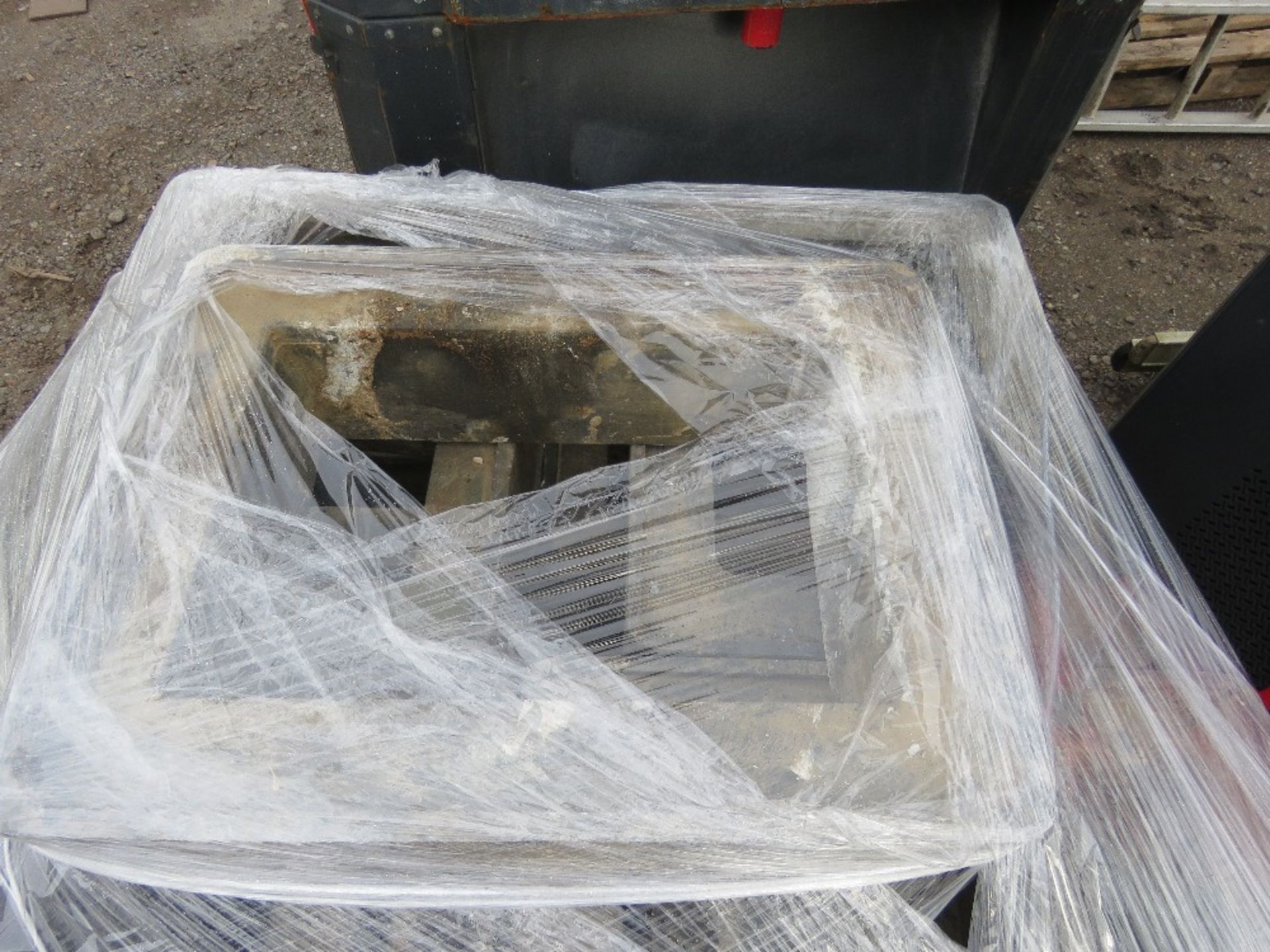 PALLET OF MANHOLE SURROUND SECTIONS 43CM X 67CM OVERALL APPROX. PLASTIC/RUBBER TYPE.. - Image 3 of 4