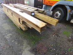 LARGE QUANTITY OF ASSORTED FENCING AND CONSTRUCTION TIMBERS.
