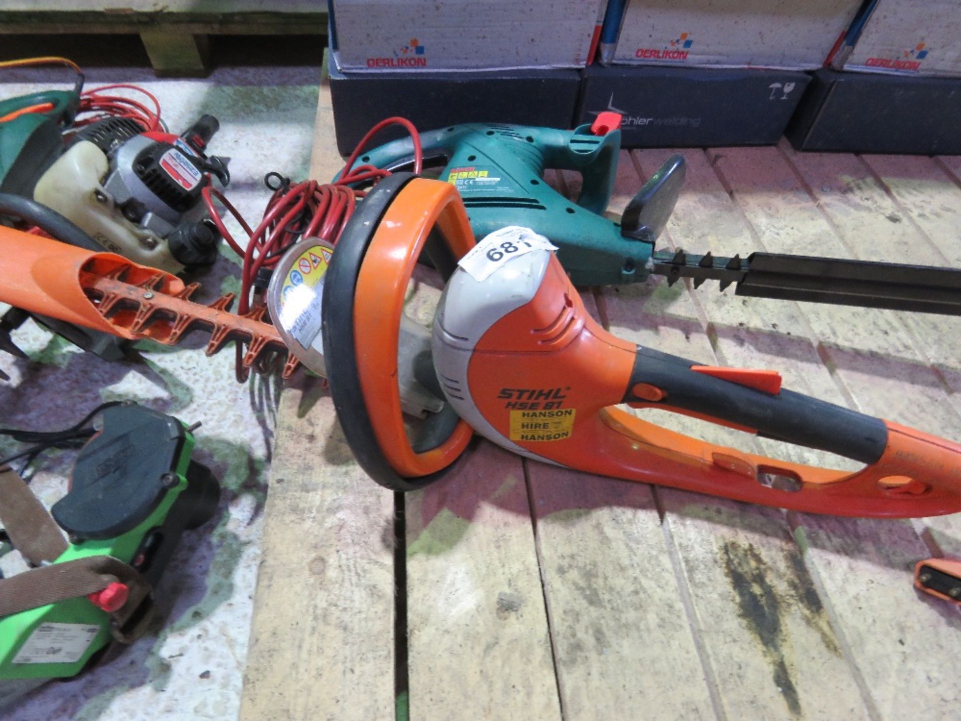 2 X PETROL HEDGE CUTTERS PLUS 2 X ELECTRIC HEDGE CUTTERS AND A CHAINSAW SHARPENER. - Image 12 of 14