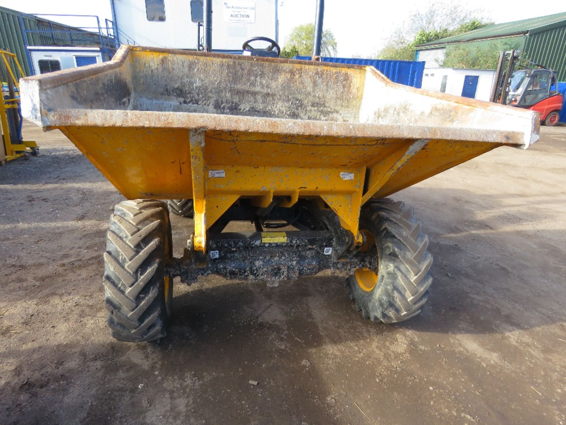 JCB 3 TONNE STRAIGHT TIP DUMPER YEAR 2017. 1321 REC HRS REG:RE17 LXK. WITH V5 AVAILABLE. PN:418. DI - Image 3 of 9