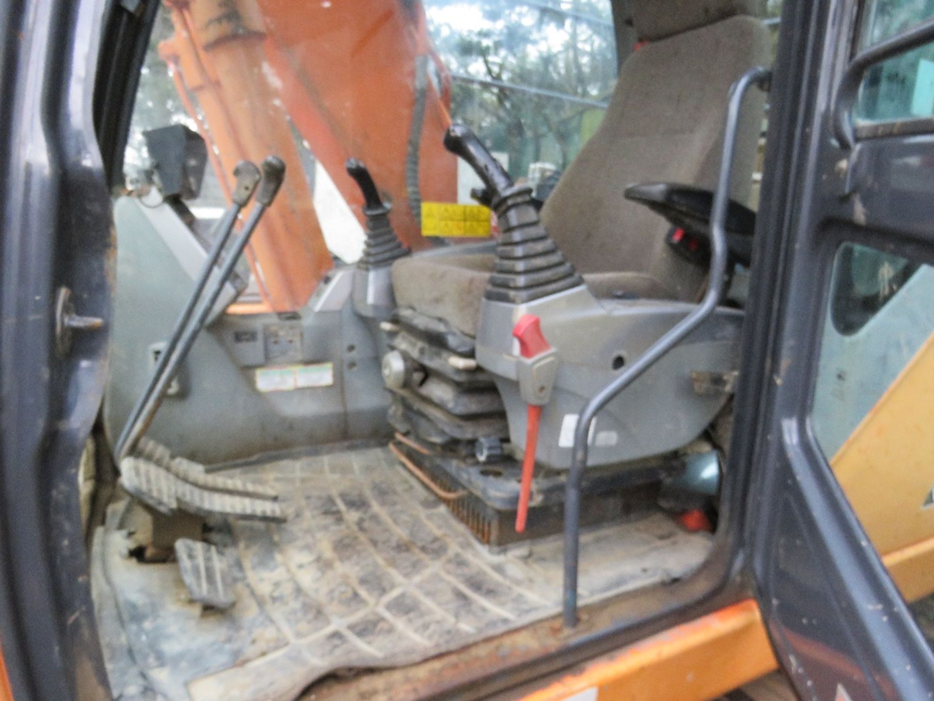 DOOSAN DX140LC STEEL TRACKED 14 TONNE EXCAVATOR, YEAR 2009 BUILD. 11,593 REC HOURS. 3NO BUCKETS. SN: - Image 15 of 18