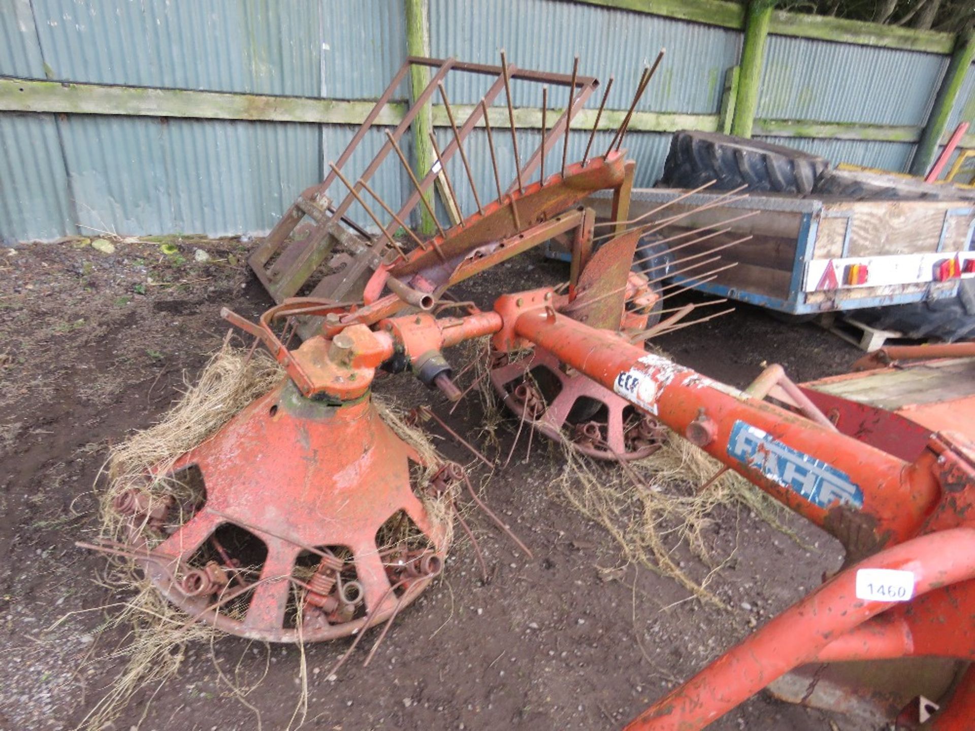 FAHR TRACTOR MOUNTED HAY TUNER. - Image 6 of 6