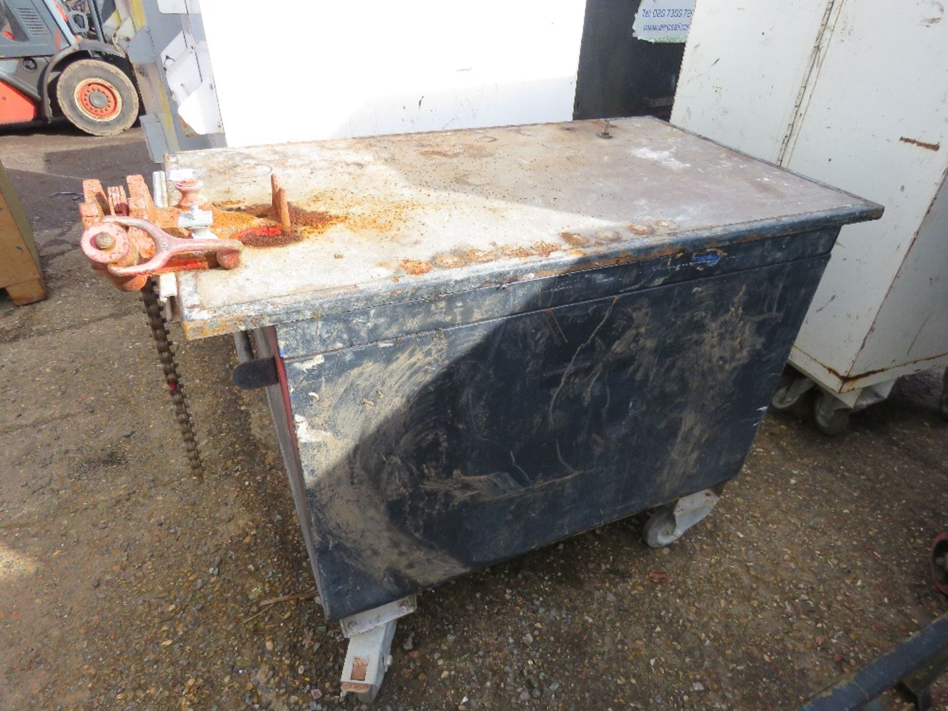 ARMORGARD WORKBENCH WITH VICE. SOURCED FROM COMPANY LIQUIDATION. - Image 2 of 3