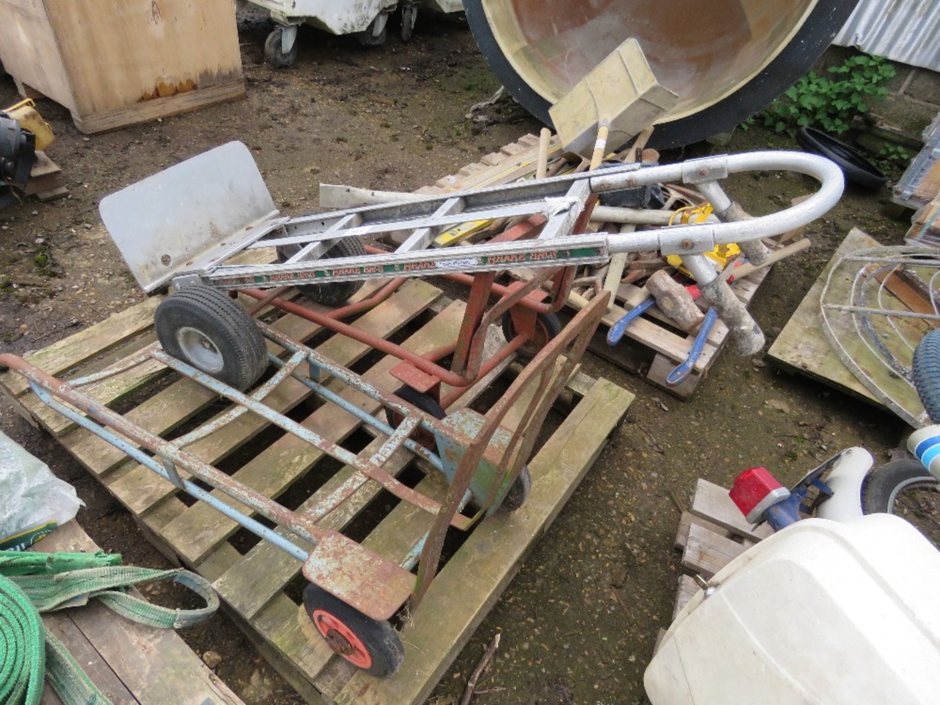 3 X ASSORTED SACKBARROWS.....THIS LOT IS SOLD UNDER THE AUCTIONEERS MARGIN SCHEME, THEREFORE NO VAT - Image 3 of 3