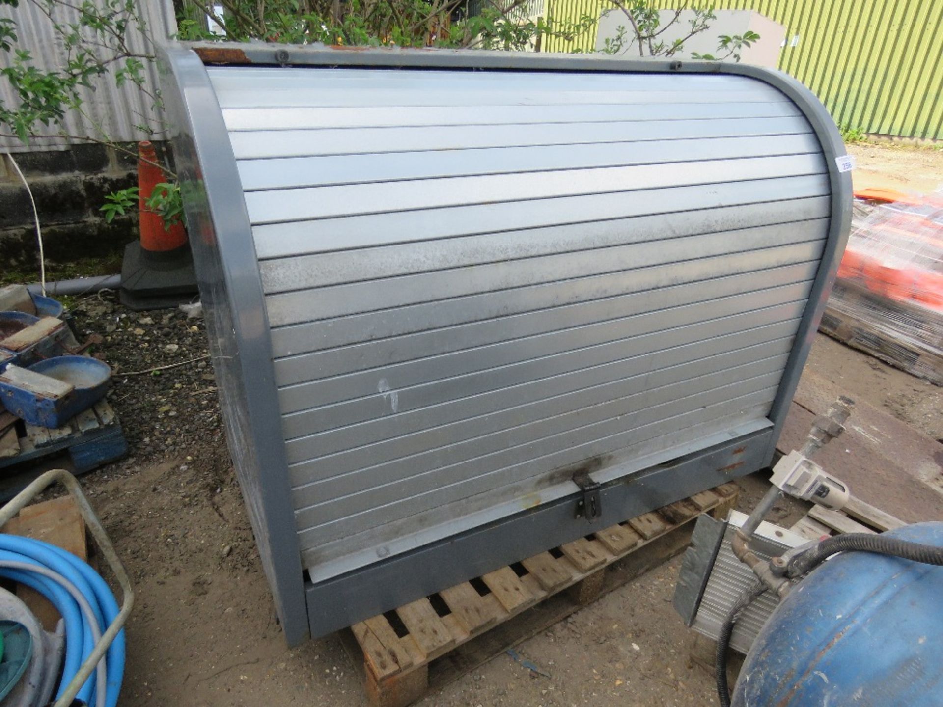 STORAGE CABINET, 5FT WIDTH APPROX WITH ROLLER SHUTTER FRONT. - Image 2 of 4