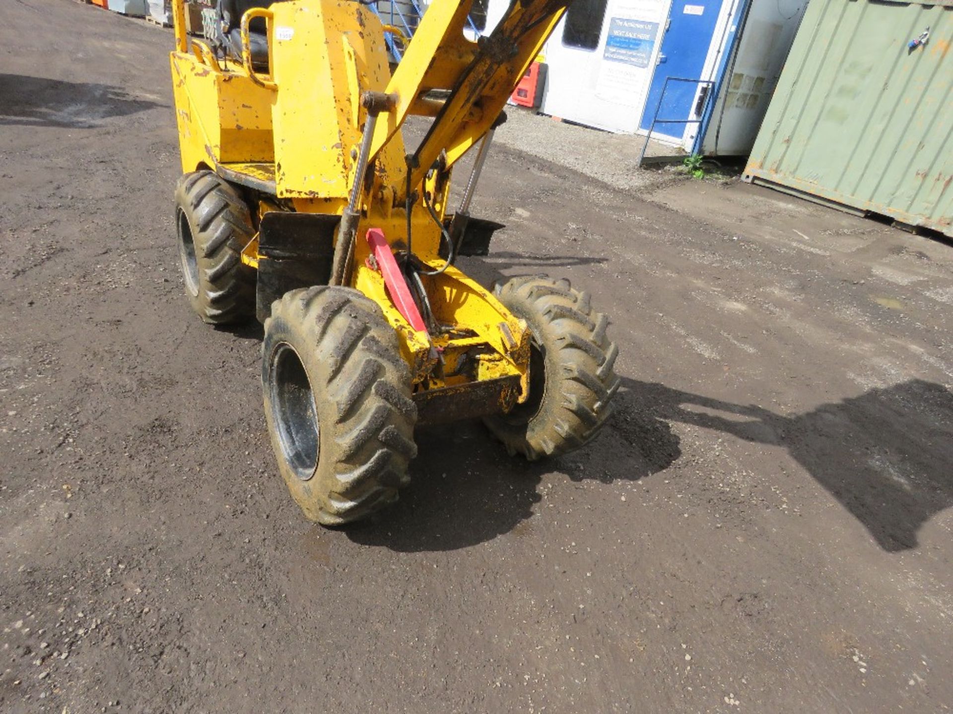 THWAITES 1TONNE HIGH TIP DUMPER, YEAR 2006. 3575 REC HOURS. SN:SLCMZ01ZZ605A9415. DIRECT FROM LOCAL - Image 3 of 12