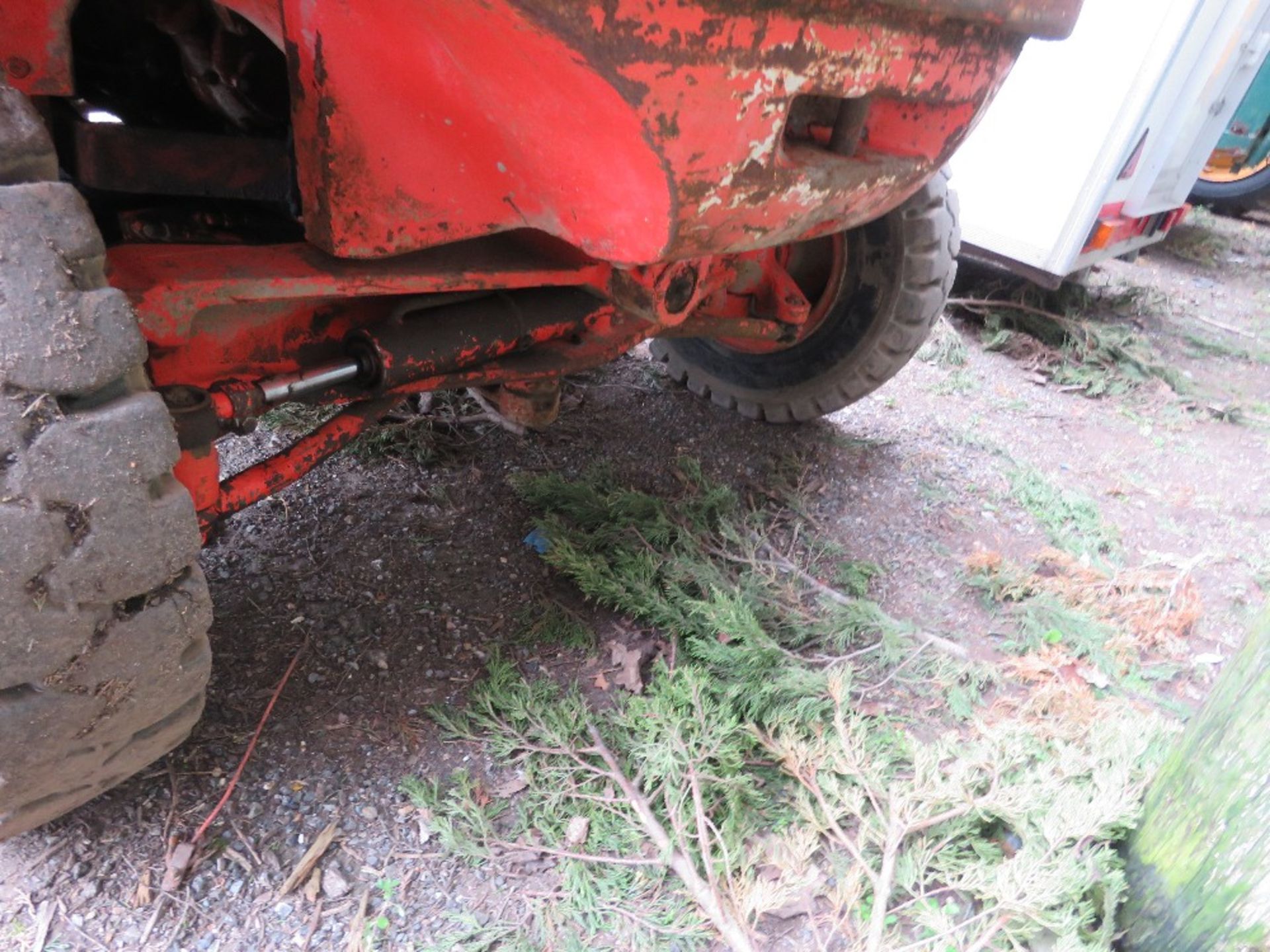 LINDE 6 TONNE DIESEL ENGINED FORKLIFT TRUCK WITH 7FT TINES FITTED. WHEN TESTED WAS SEEN TO RUN, DRIV - Image 7 of 12