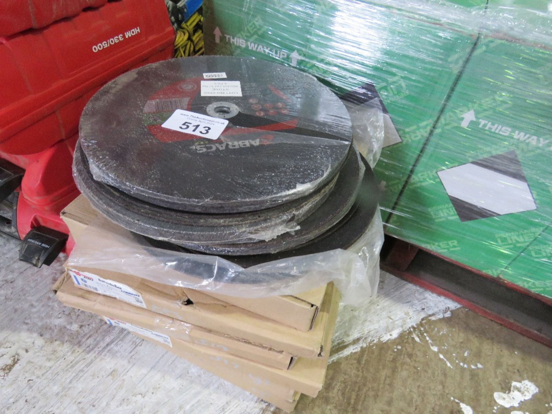 LARGE QUANTITY OF STONE AND STEEL CUTTING/GRINDING DISCS, 300MM DIAMETER. SOURCED FROM COMPANY LIQUI