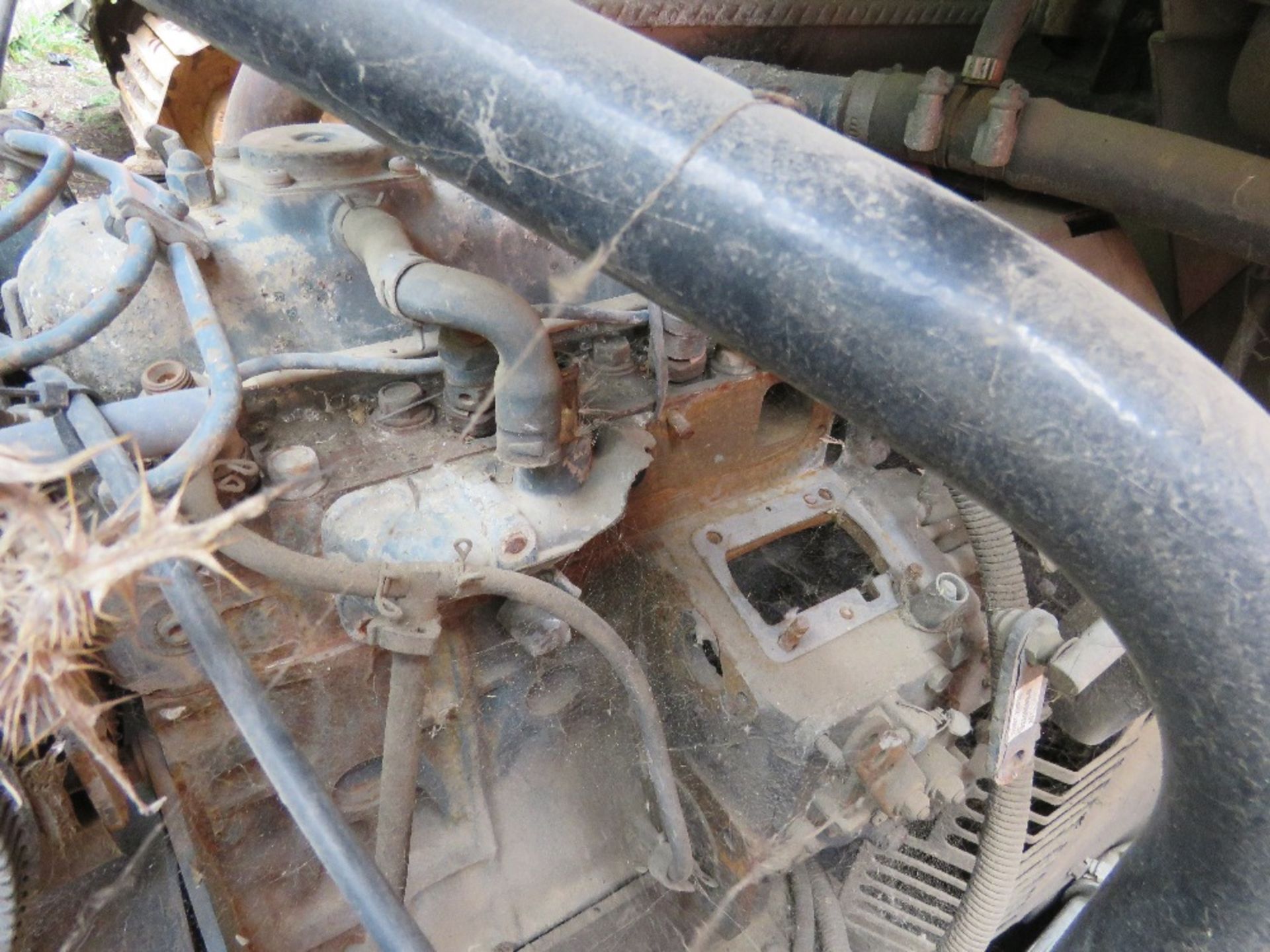 INGERSOLL RAND 720 TOWED ROAD COMPRESSOR. KUBOTA ENGINE. BEEN IN LONG TERM STORAGE, UNTESTED, CONDIT - Image 8 of 8