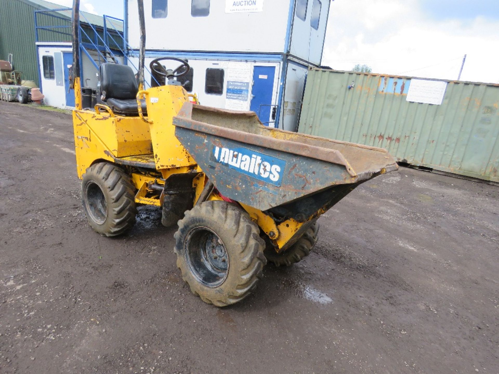 THWAITES 1TONNE HIGH TIP DUMPER, YEAR 2006. 3575 REC HOURS. SN:SLCMZ01ZZ605A9415. DIRECT FROM LOCAL - Image 7 of 12