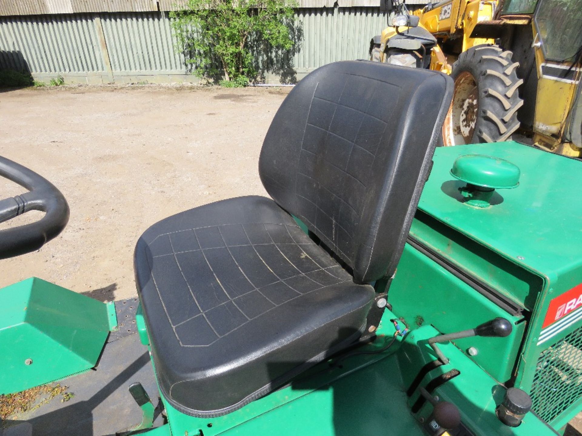 ransomes 213 triple ride on mower with kubota engine. PART EXCHANGE MACHINE, STOP SOLENOID ISSUE, UN - Image 6 of 15