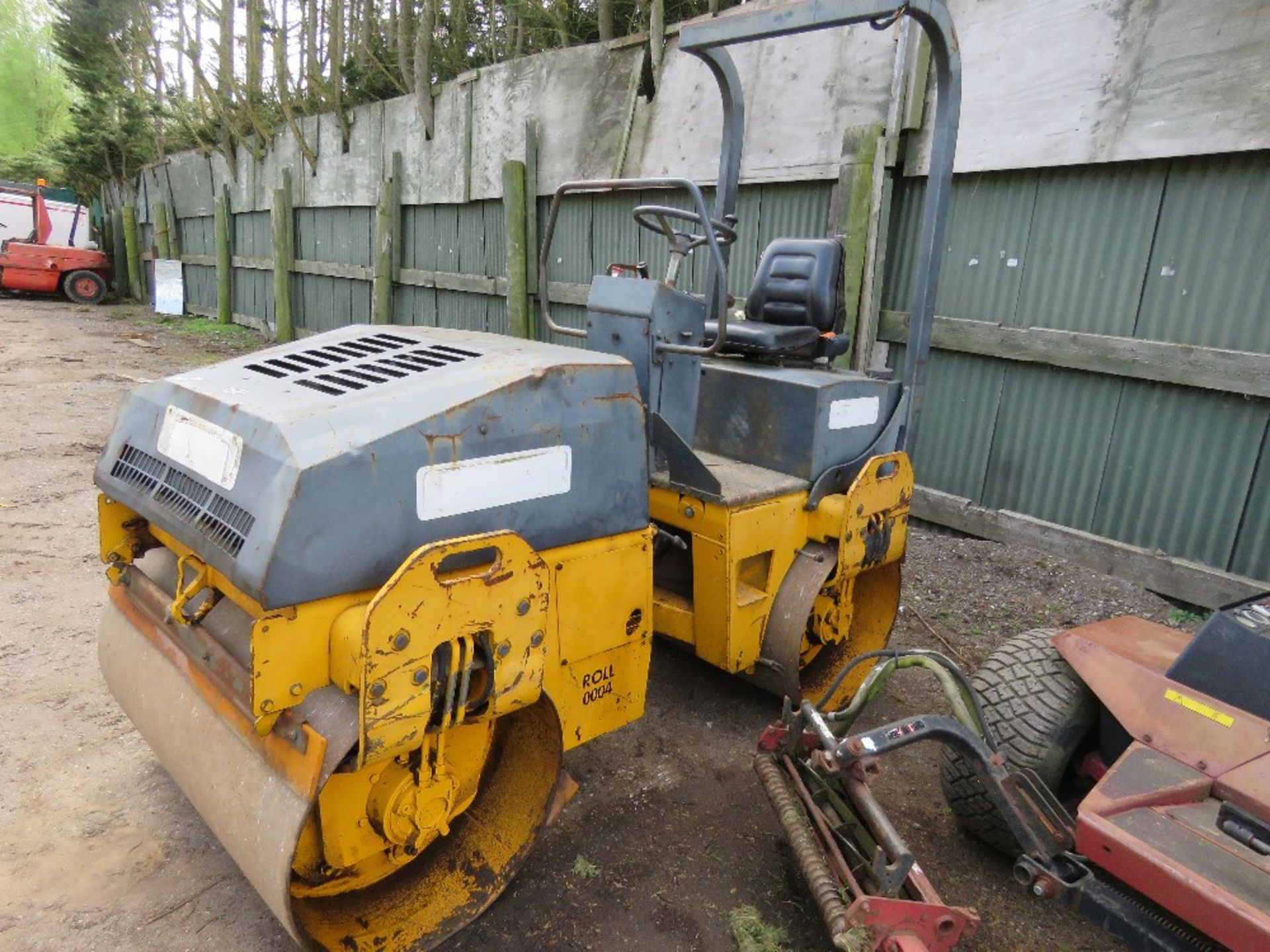 BOMAG BW120AD-3 TWIN DRUM RIDE ON ROLLER. SN:10117051344 1101 REC HORS. DEUTZ ENGINE. WHEN TESTED W