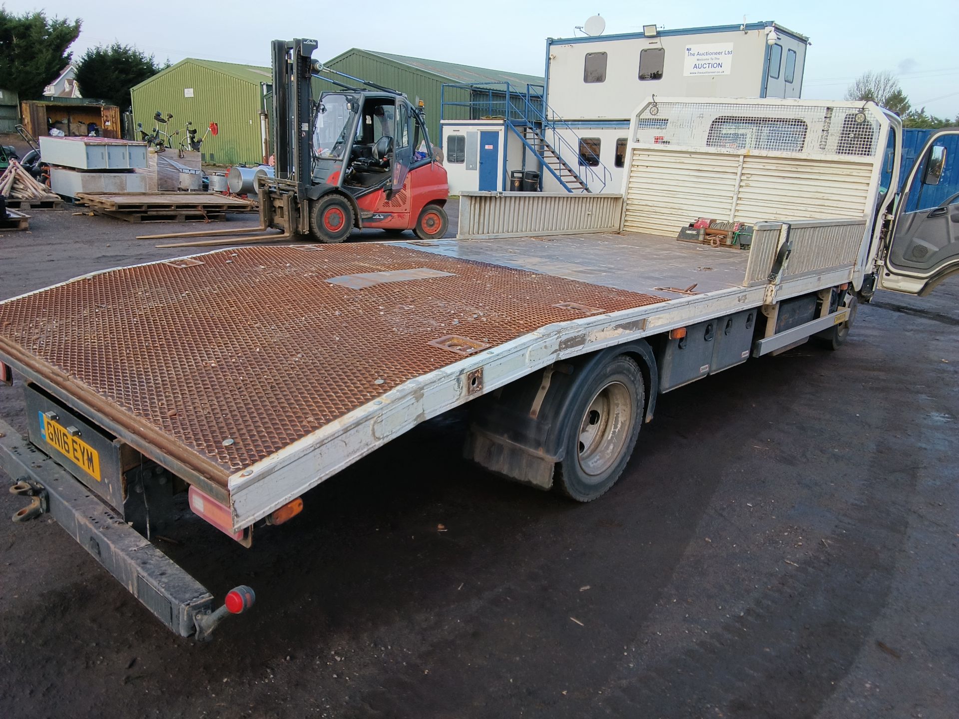 ISUZU FORWARD N75.190 AUTO BEAVERTAIL PLANT LORRY REG:GN16 EYM. WITH V5, TEST UNTIL 31ST MAY 2024. - Image 3 of 10