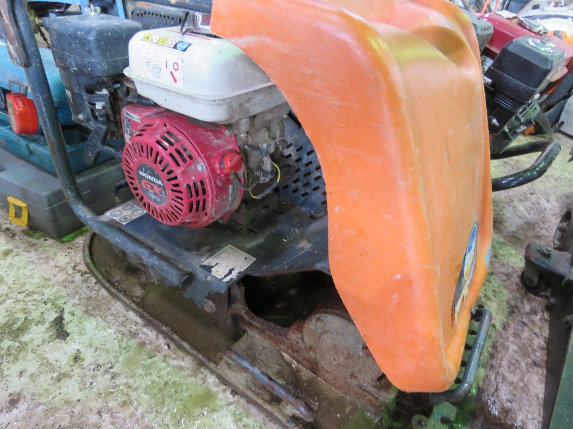 BELLE 400 HEAVY DUTY COMPACTION PLATE.....THIS LOT IS SOLD UNDER THE AUCTIONEERS MARGIN SCHEME, THER - Bild 5 aus 6