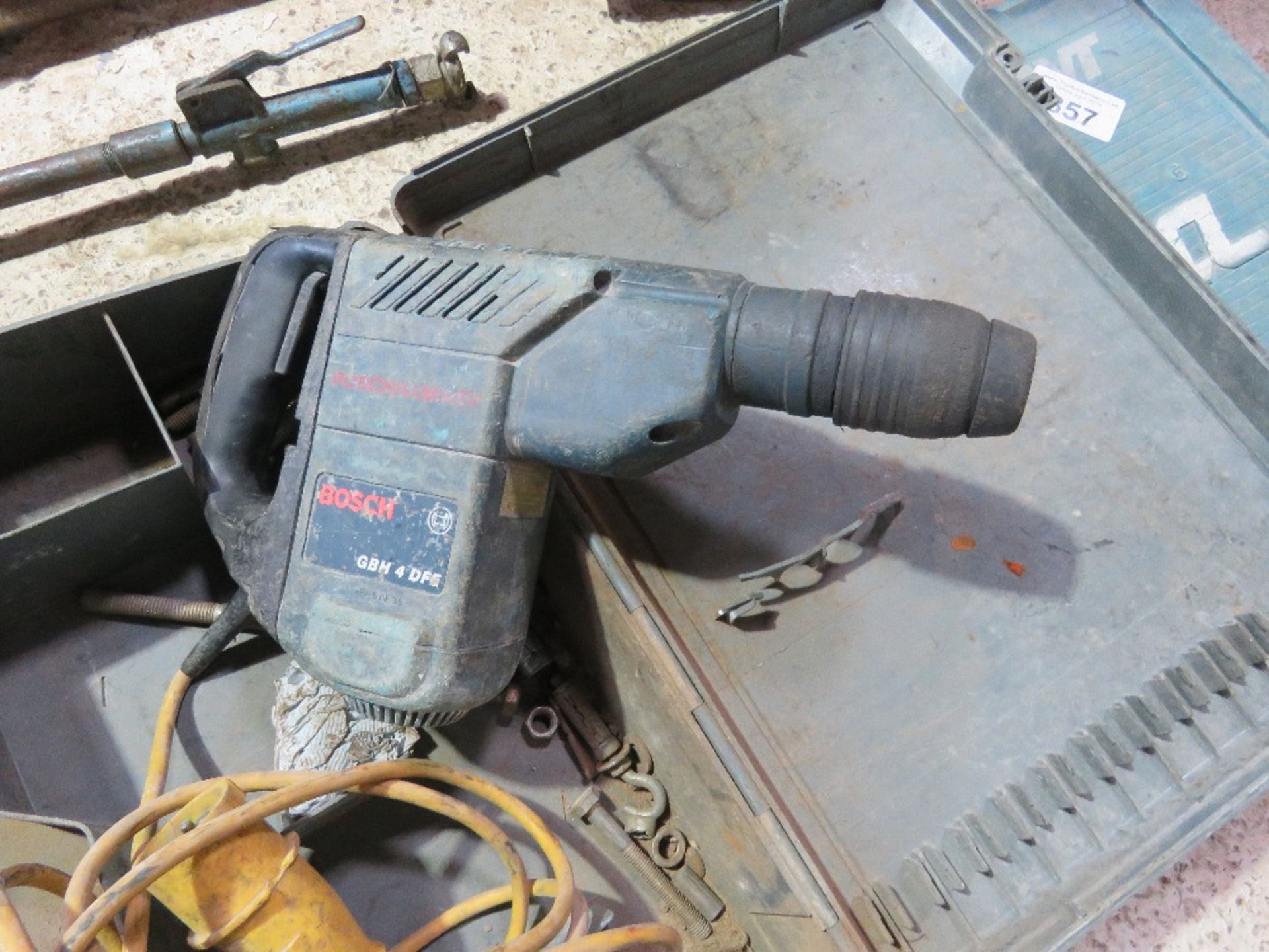 2 X BREAKER DRILLS, 110VOLT. - Image 2 of 4