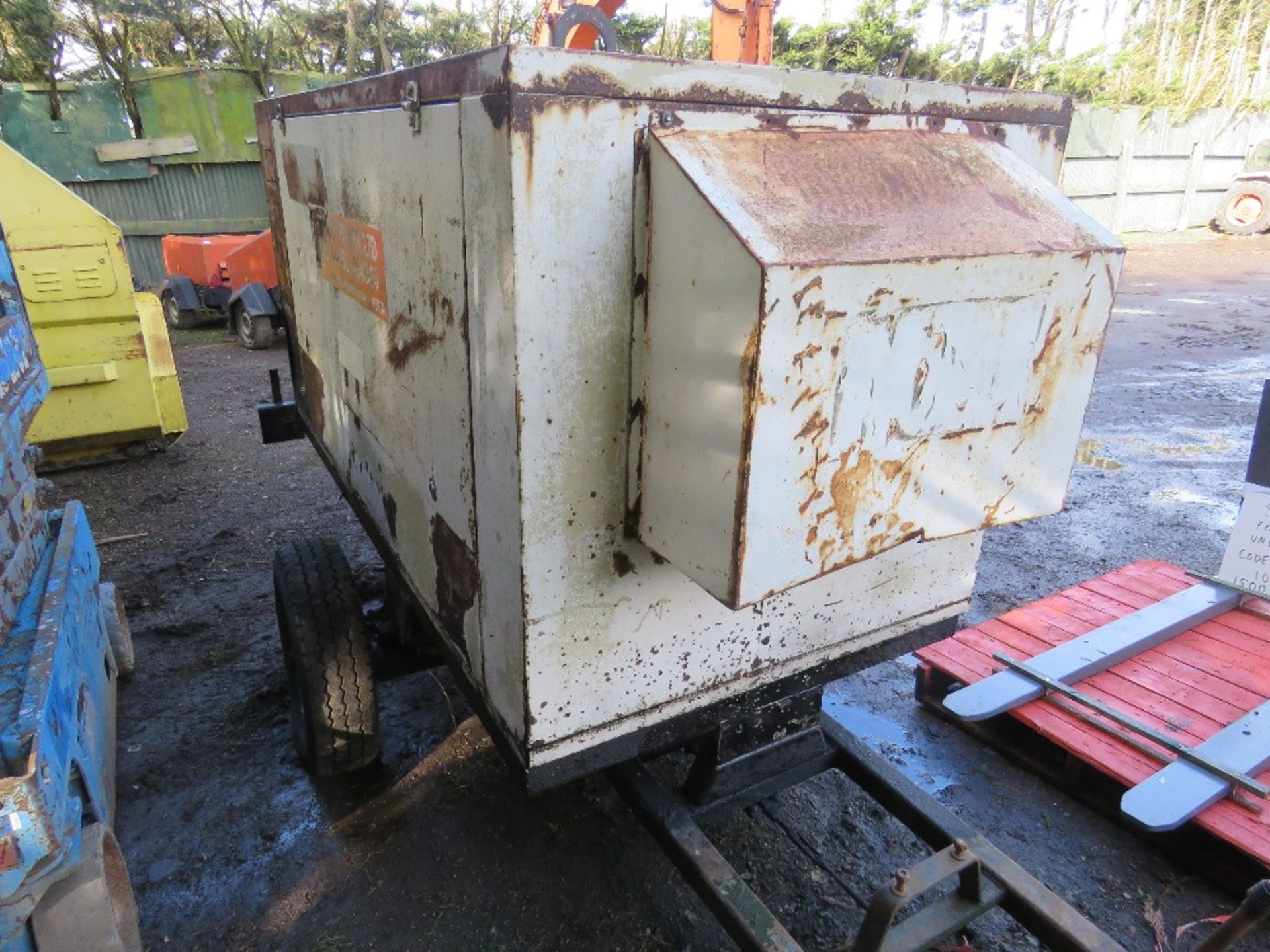 HATZ DIESEL ENGINED 20KVA TOWED GENERATOR SET, LEROY SOMER BACKEND FITTED. SOURCED FROM FARM CLOSURE - Image 3 of 14