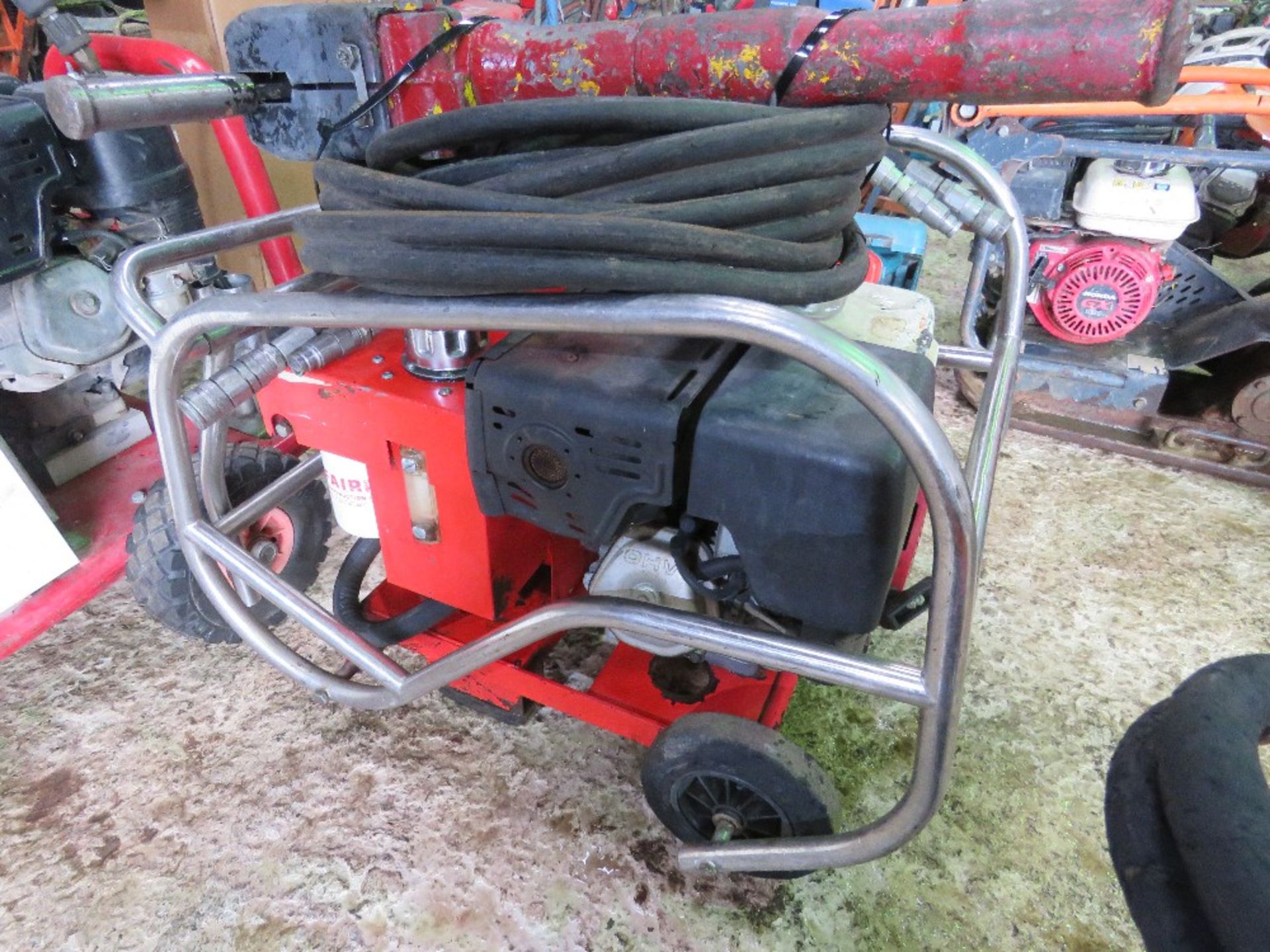 FAIRPORT FP9/20 HYDRAULIC BREAKER PACK WITH HOSES AND GUN. - Image 3 of 5